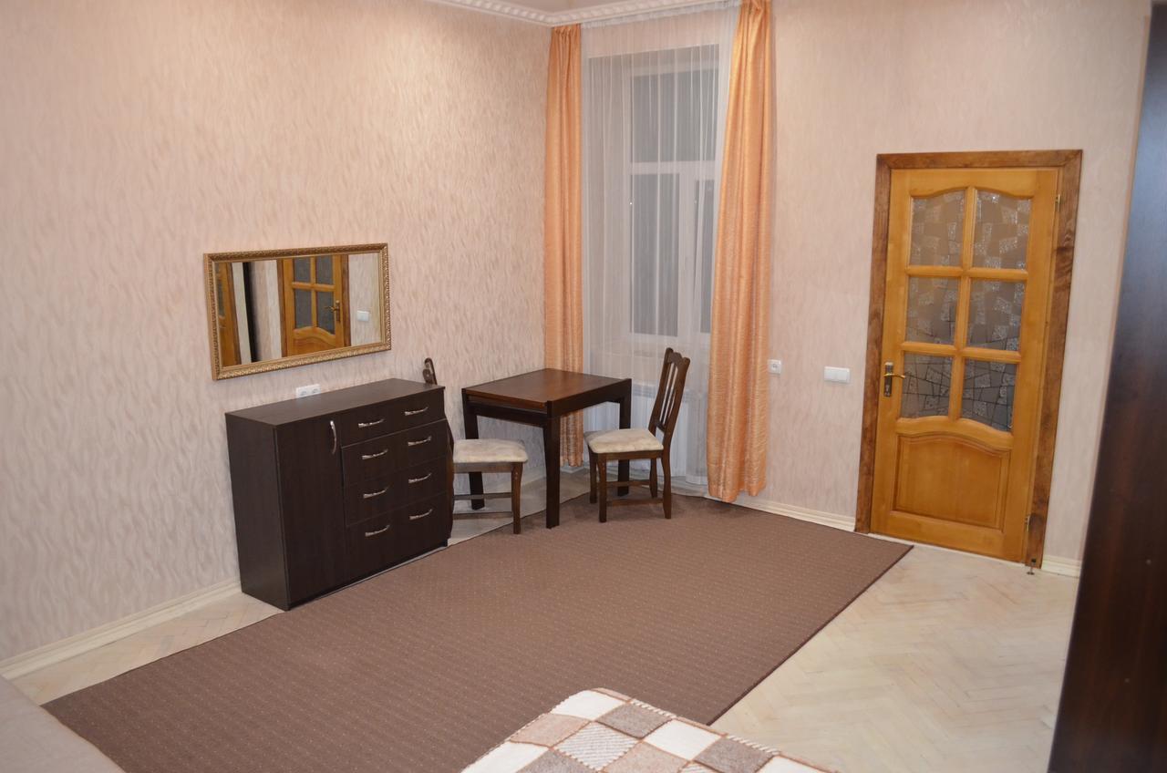 Ferienwohnung Stepana Bandery Str. 19 Lemberg Exterior foto
